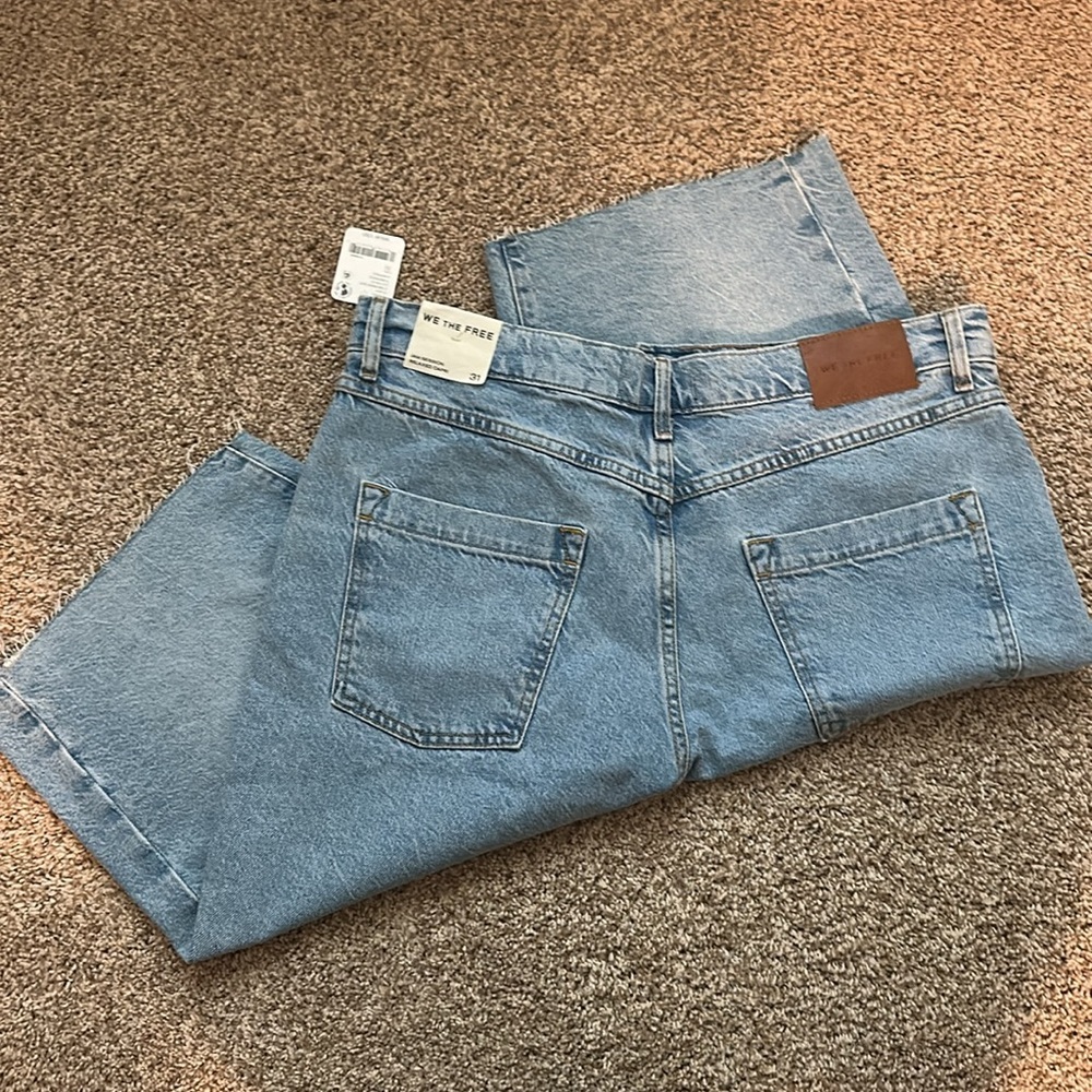 Free People Light Wash Denim Knee-Length Jean Shorts - Picture 9 of 11